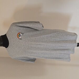 Eighty Eight Gray Skull Rainbow Tee L Pride